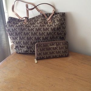 Authentic Michael Kors bag and clutch combo