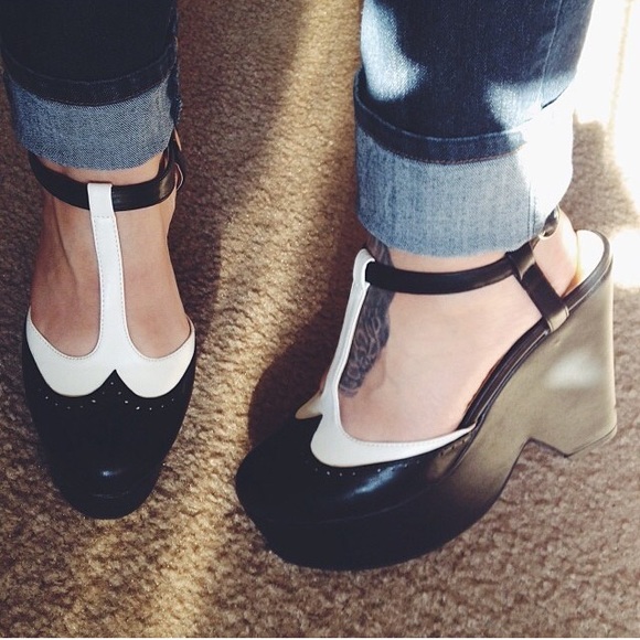 Oxford wedges