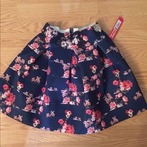 Elastic circle floral skirt