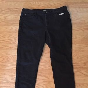 Black skinny jeans