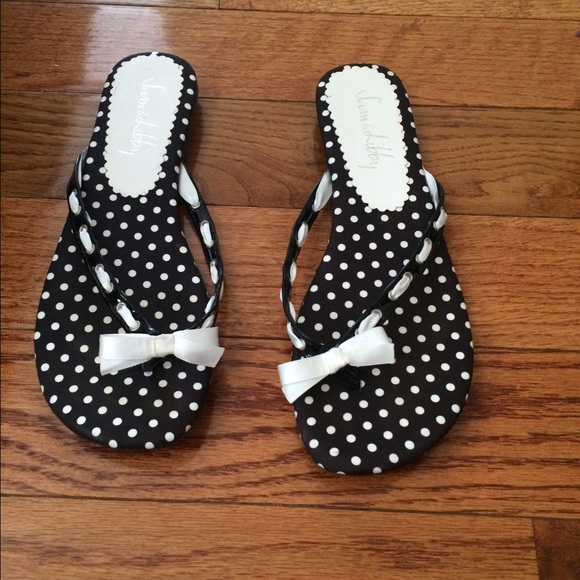 Polka dot flip flops