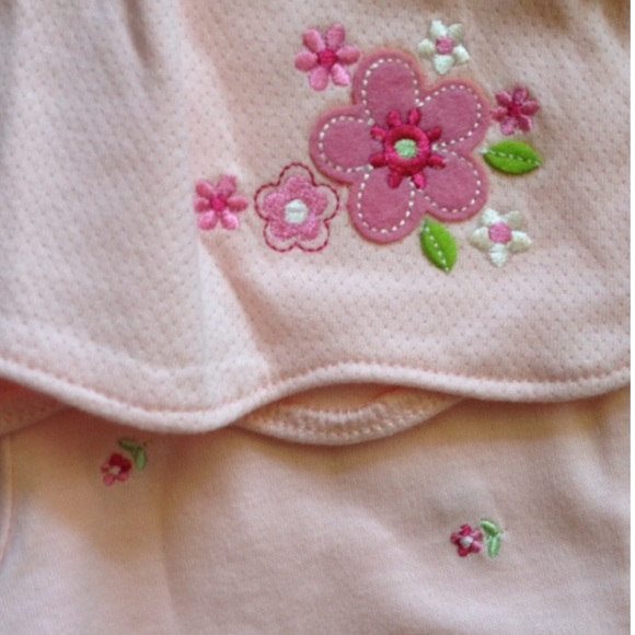 📍2/$20📍 NWT GIRLS SET 3-6M adorable! - Picture 3 of 4