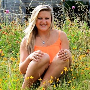 Meet your Posher, Cami