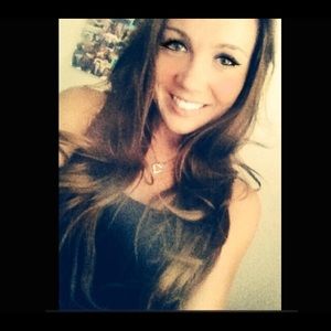 Meet your Posher, Hayley