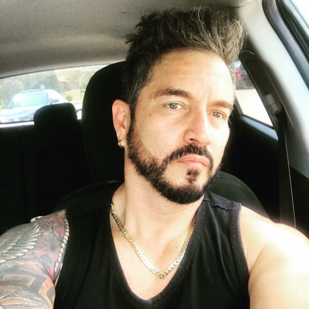 Meet your Posher, Jose