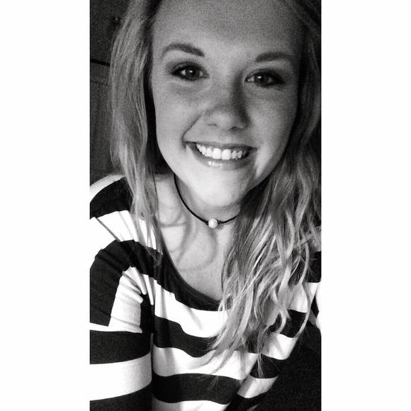 Meet your Posher, Courtney