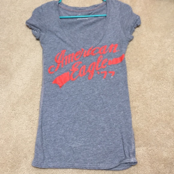 American eagle v neck tee
