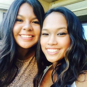 Meet your Posher, Mariel