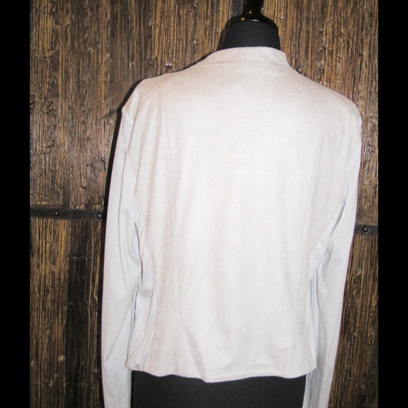 Donna Regan Jacket - Picture 3 of 5