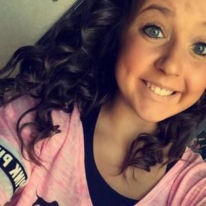 Meet your Posher, Chloe