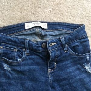 Abercrombie ripped knee skinny jeans