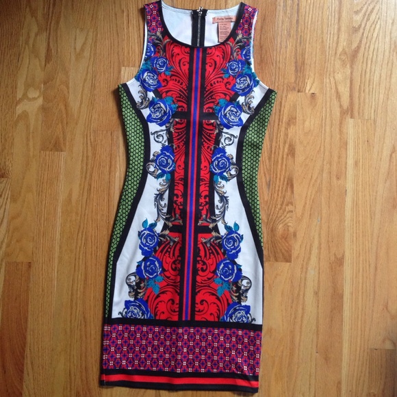 🎉MOVING SALE🎉 Printed Bodycon Dress Size XS