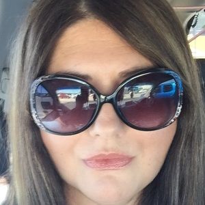 Meet your Posher, Ingrid