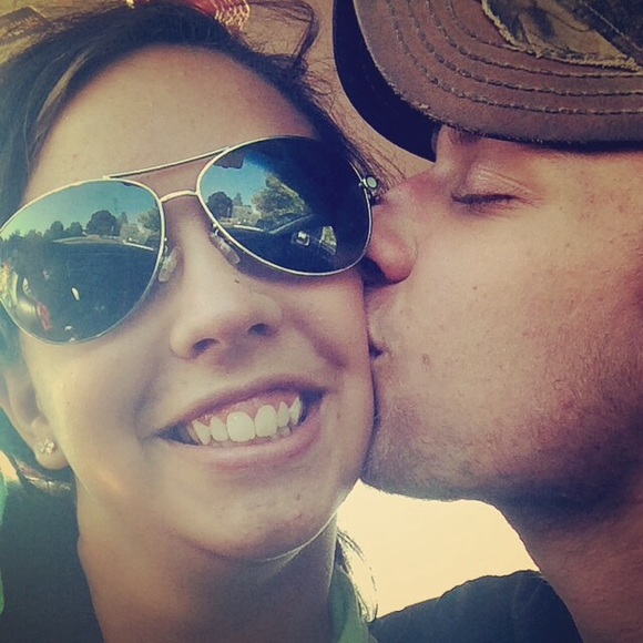 Meet your Posher, Melissa