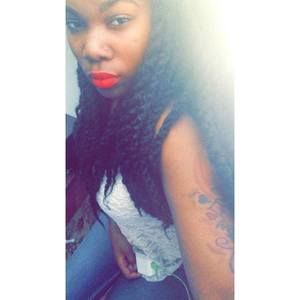 Meet your Posher, Alicia