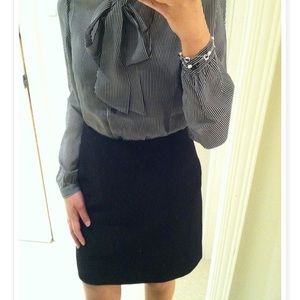 Banana Republic black pencil skirt