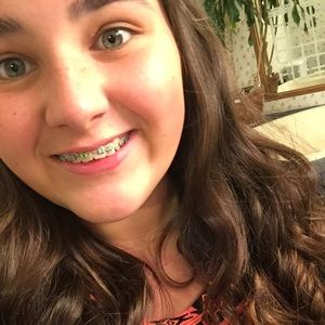 Meet your Posher, Hailee