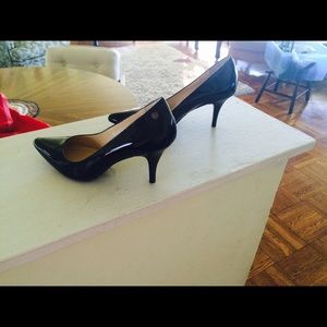 Calvin Klein black pointy toe pumps