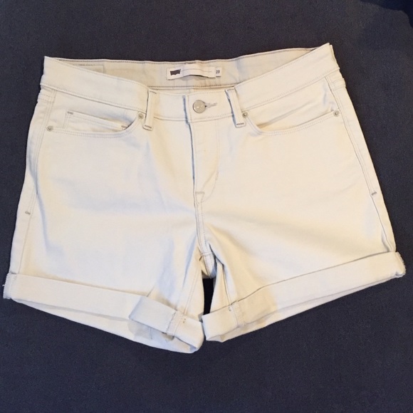 White jean shorts - Picture 1 of 4
