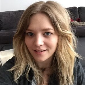 Meet your Posher, Abby