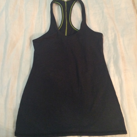 Lululemon top