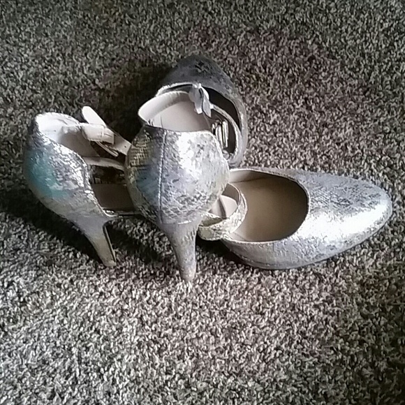 Platform heel