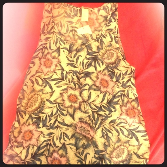 H & M floral top new