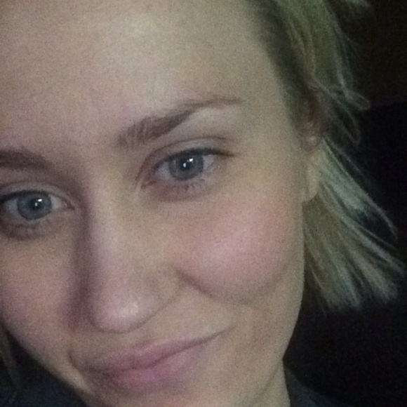 Meet your Posher, Hanna - Picture 1 of 1