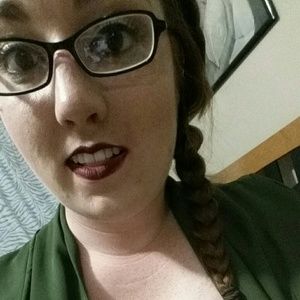 Meet your Posher, Karly