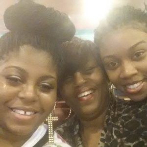 Meet your Posher, Marie