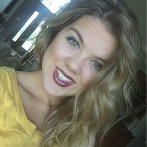 Meet your Posher, Cierra