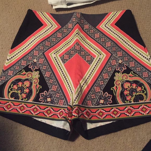Going out shorts - Picture 1 of 2