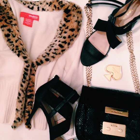 Calvin Klein Sweaters - 🌿SOLD🌿Calvin Klein sweater leopard faux fur