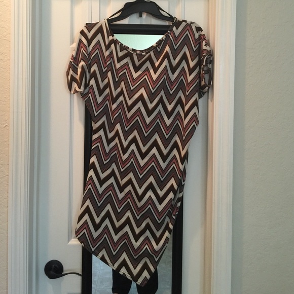 Chevron long tee - Picture 3 of 4