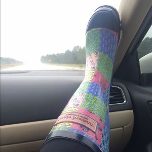 Vineyard Vines Rain boots. Only worn a few times.