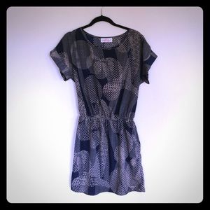 Patterned Short Navy Blue/Tan Dress