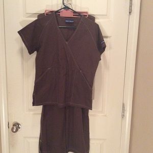 💖MedWear Scrub Set💖