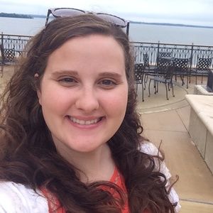 Meet your Posher, Christina