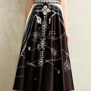 ISO! SUNDIAL SKIRT