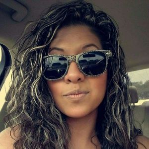 Meet your Posher, Dulce