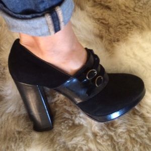 Gorgeous MARK by MARC JACOBS  black heels!