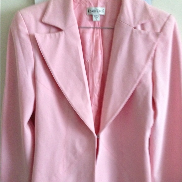 Cute Bebe blazer😊