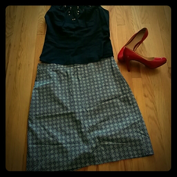 SOLD Catherines patterned skirt