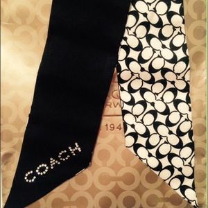 Authentic Coach scarf