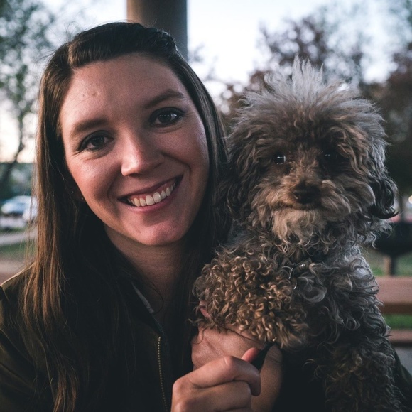 Meet your Posher, Carolyn - Picture 2 of 6