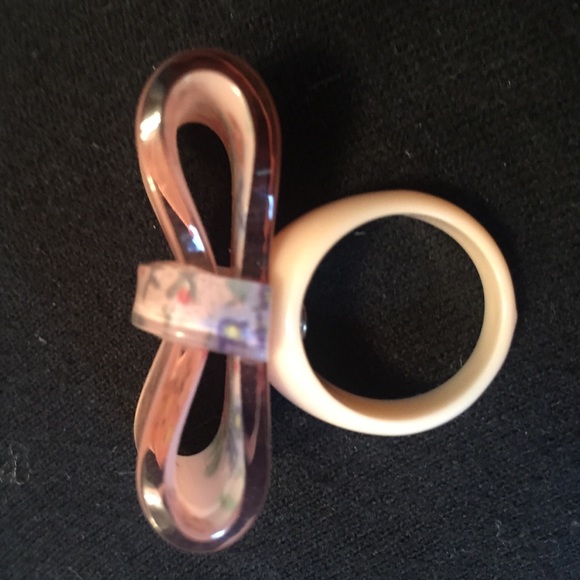 Pink Bow Statement Ring - Picture 4 of 4