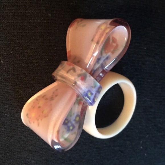 Pink Bow Statement Ring - Picture 2 of 4