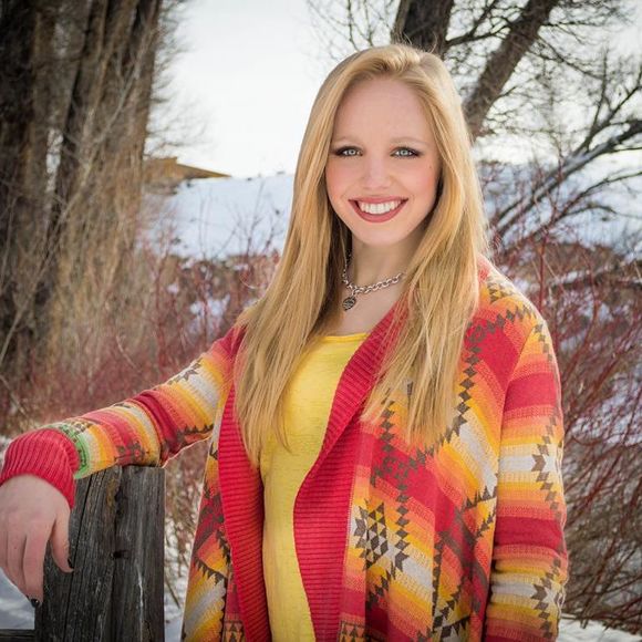 Meet your Posher, Micaela - Picture 1 of 1