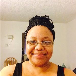 Meet your Posher, Camille