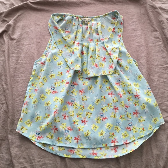 Floral crop top with neck detail